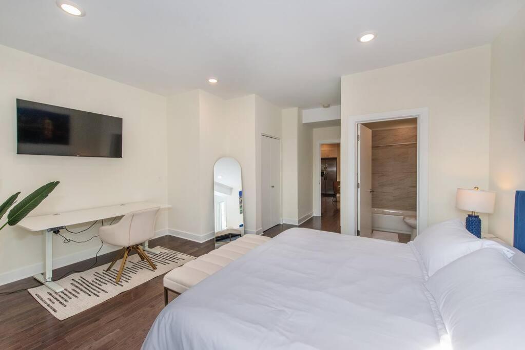 Stylish Chic Condo Nyc At Fingertips North Bergen Bagian luar foto